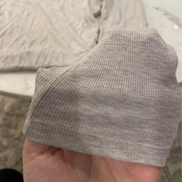 Aritzia Sunday best gray turtleneck - size small - Picture 2 of 3